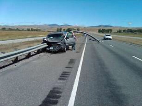 guardrail-through-car