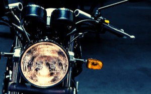 close up of the front of a motorcycle with headlight
